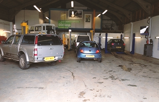 R&B Vehicle Services worksjop - MOT Testing & Servicing in Tetbury 